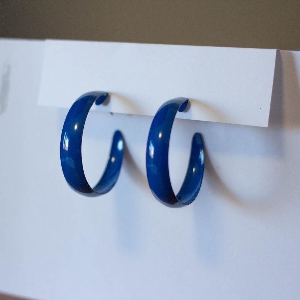 ✨ 3/$15✨ 90s Metal Hoop Earrings